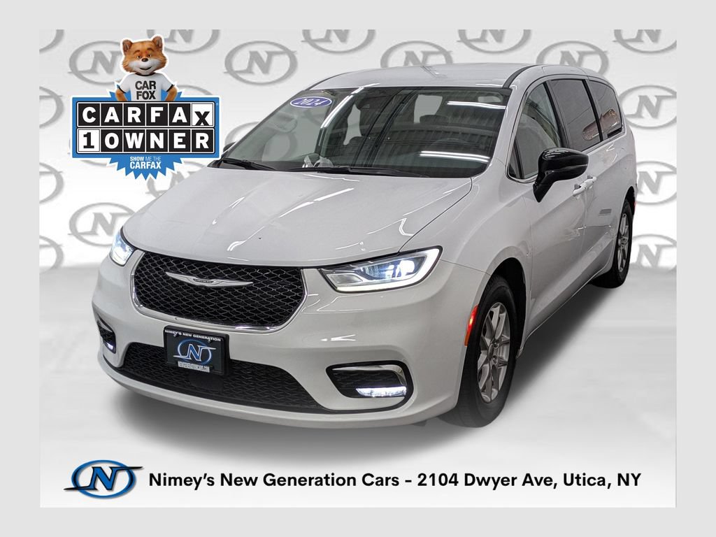 Used 2024 Chrysler Pacifica Touring-L