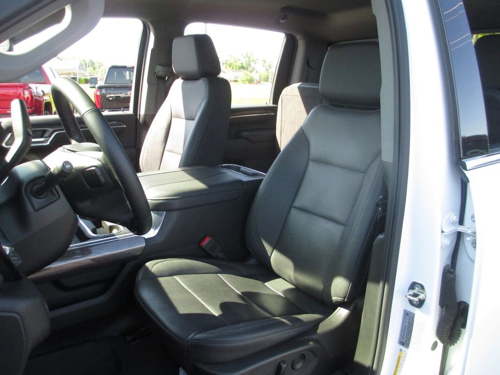 Used 2024 Chevrolet Silverado 3500 LTZ w/ LTZ Convenience Package AWD/4WD image 24