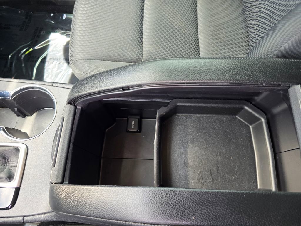 Used 2019 Toyota Highlander LE AWD/4WD image 24