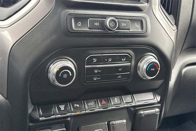 Used 2021 GMC Sierra 3500 4x4 Crew Cab w/ Gooseneck/5TH Wheel Package image 27