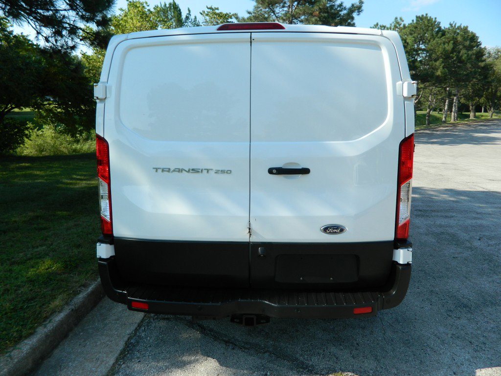 Used 2019 Ford Transit 250 130 Low Roof image 8