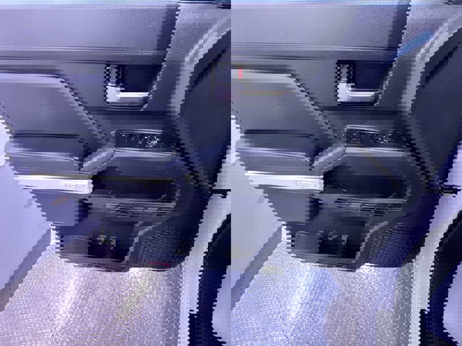 Used 2024 Toyota Tacoma TRD Off-Road image 12