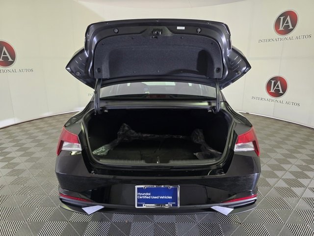 Certified 2023 Hyundai Elantra SEL w/ Convenience Package image 8