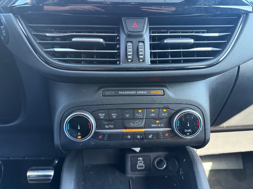 Certified 2024 Ford Escape ST-Line AWD/4WD image 19