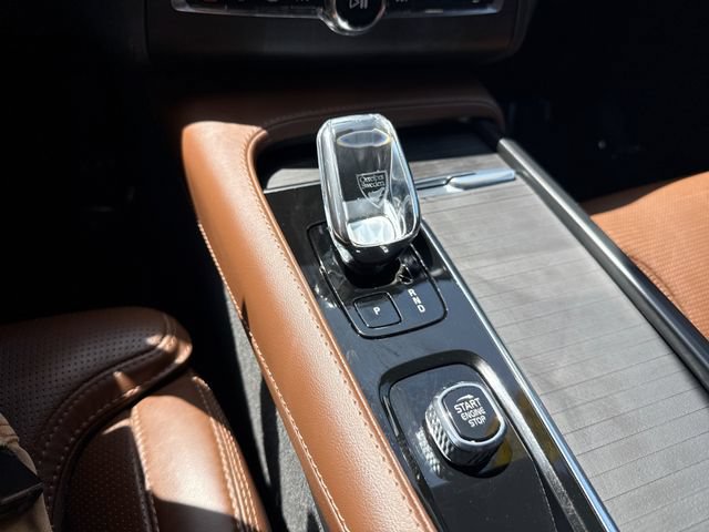 Certified 2023 Volvo XC90 B6 Ultimate w/ Protection Package Premier AWD/4WD image 25