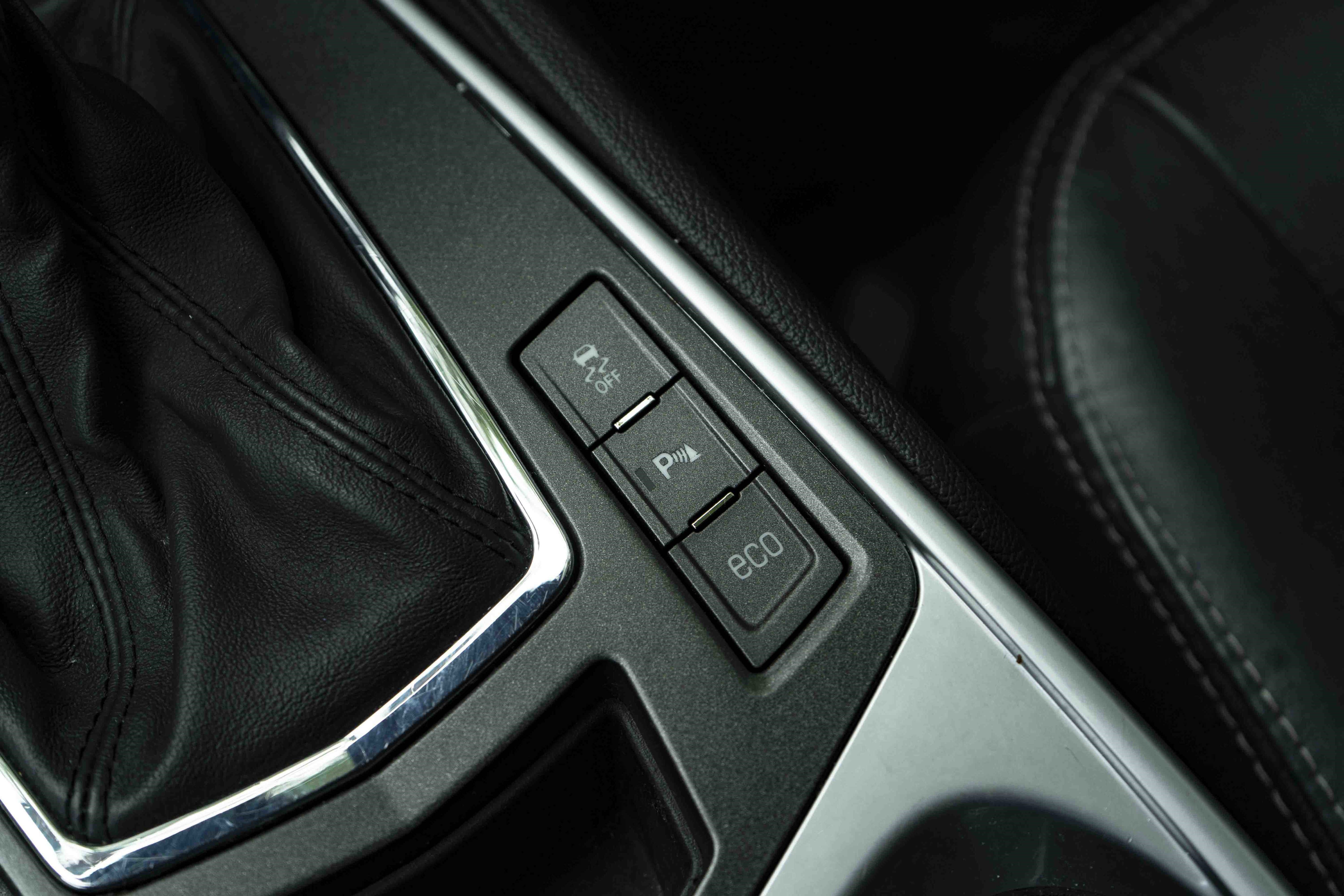 Used 2012 Cadillac SRX Luxury FWD image 28