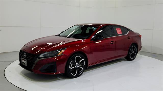 Certified 2023 Nissan Altima 2.5 SR FWD image 3