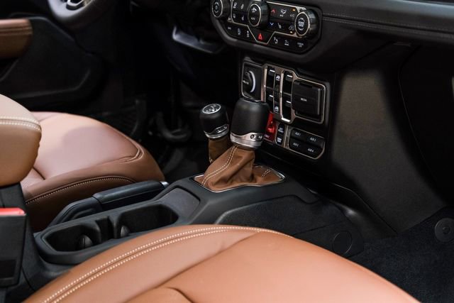 Used 2025 Jeep Gladiator Rubicon w/ Safety Group AWD/4WD image 68