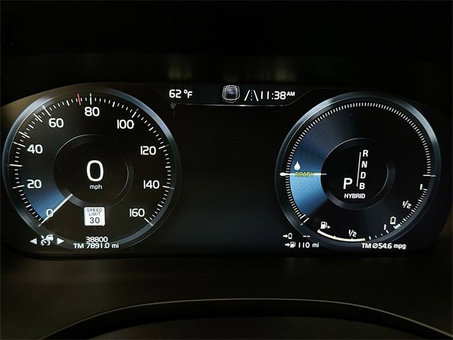 Used 2018 Volvo XC60 T8 R-Design w/ Convenience Package image 15