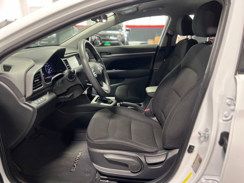 Used 2020 Hyundai Elantra SEL w/ Cargo Package (C1) image 10