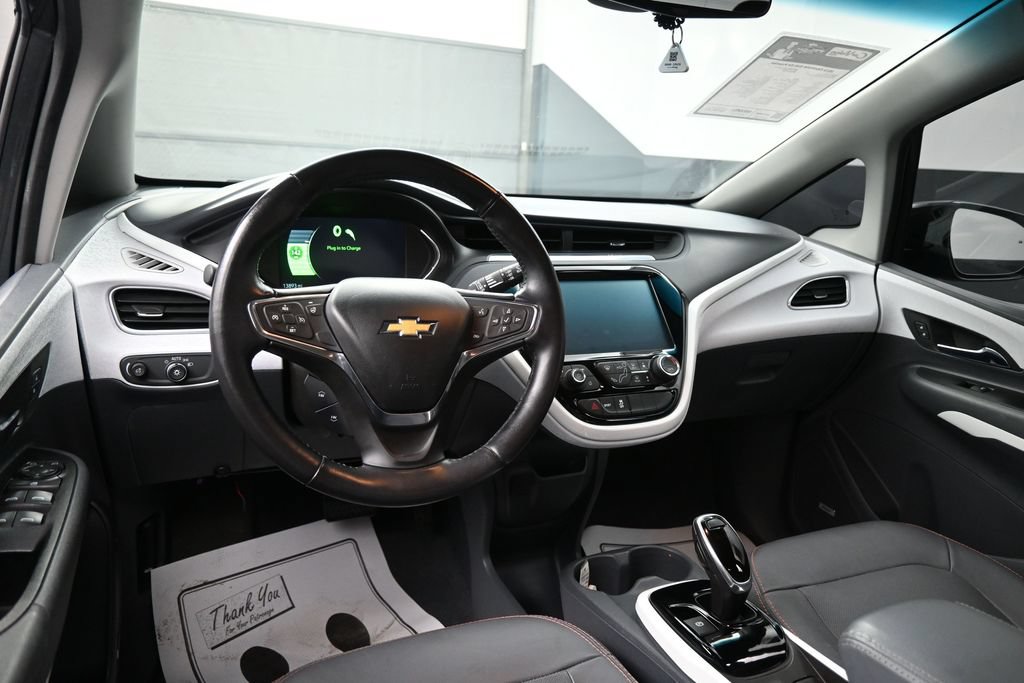 Used 2019 Chevrolet Bolt Premier w/ Infotainment Package FWD image 25
