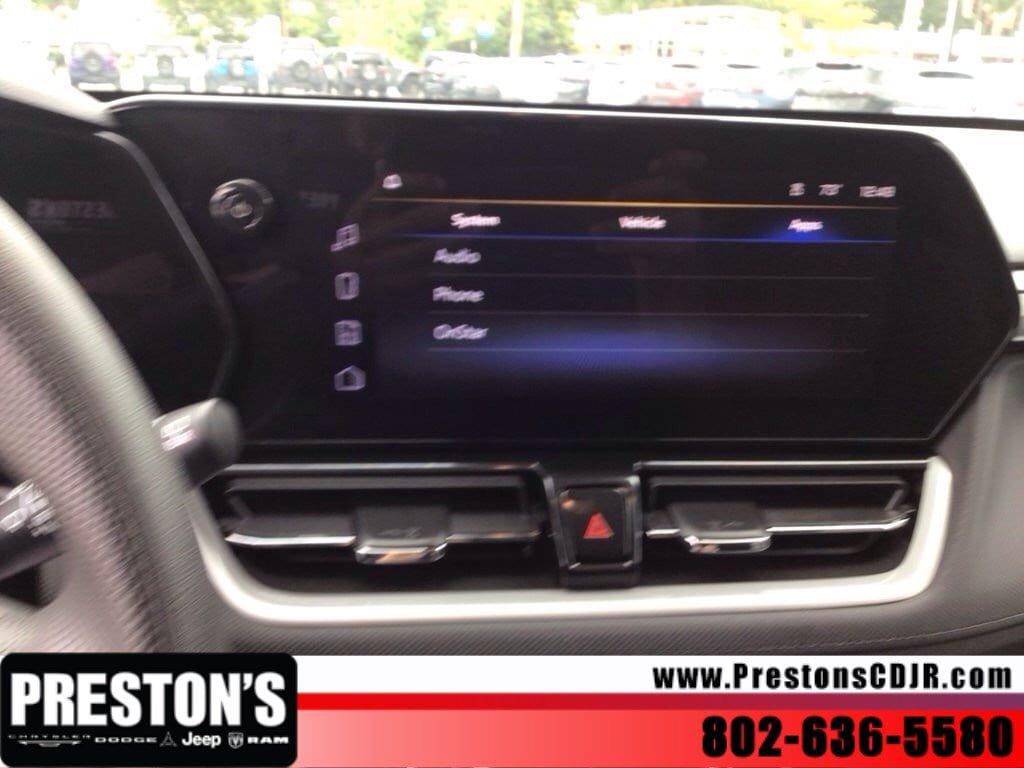 Used 2025 Chevrolet TrailBlazer LT AWD/4WD image 19