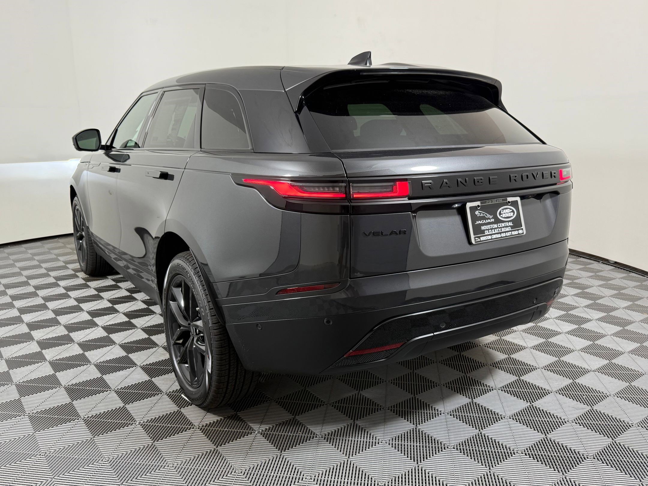 New 2026 Land Rover Range Rover Velar S AWD/4WD image 3