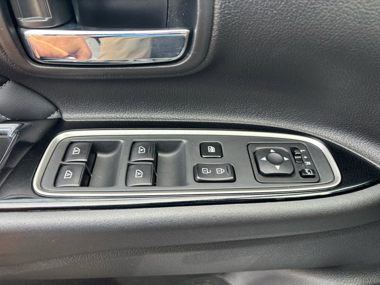 Used 2020 Mitsubishi Outlander GT image 14