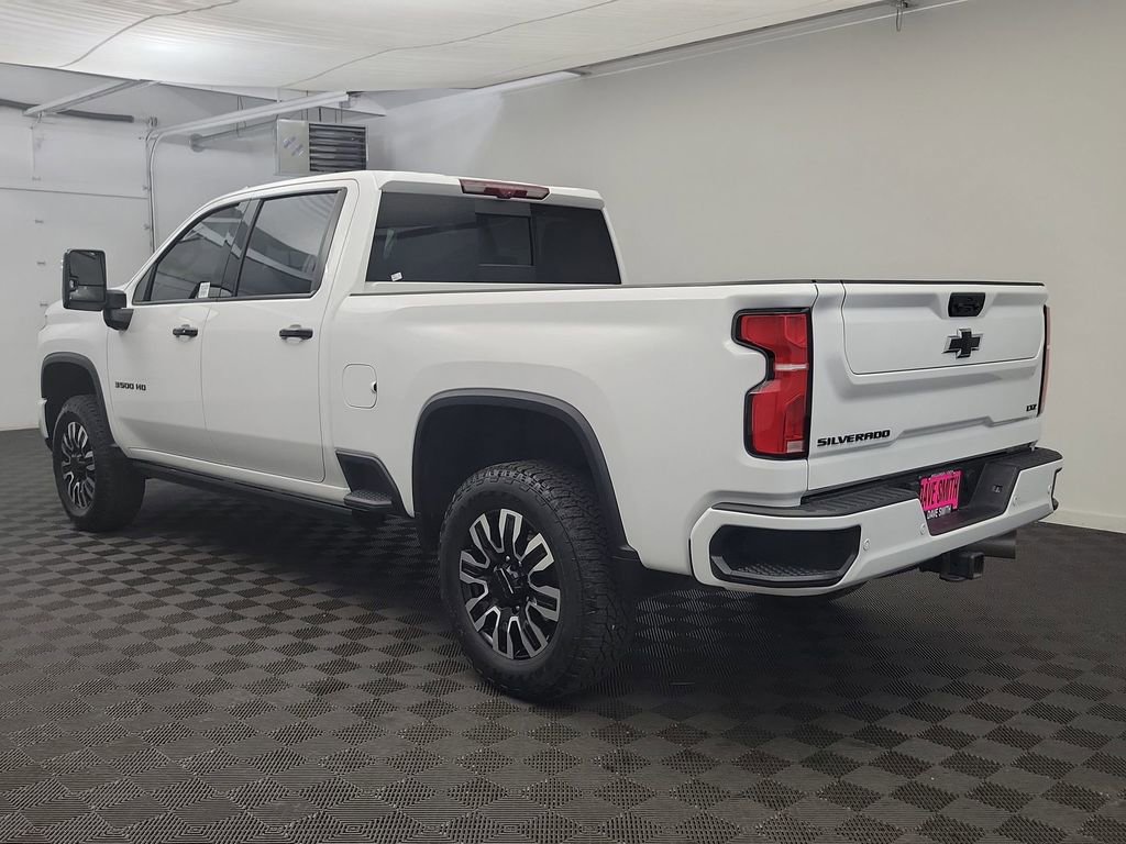Used 2024 Chevrolet Silverado 3500 LTZ w/ LTZ Plus Package image 3