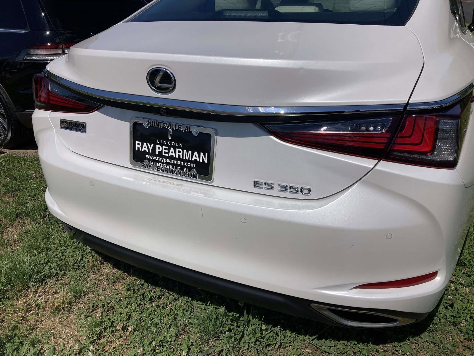 Used 2024 Lexus ES 350 w/ Luxury Package FWD image 4