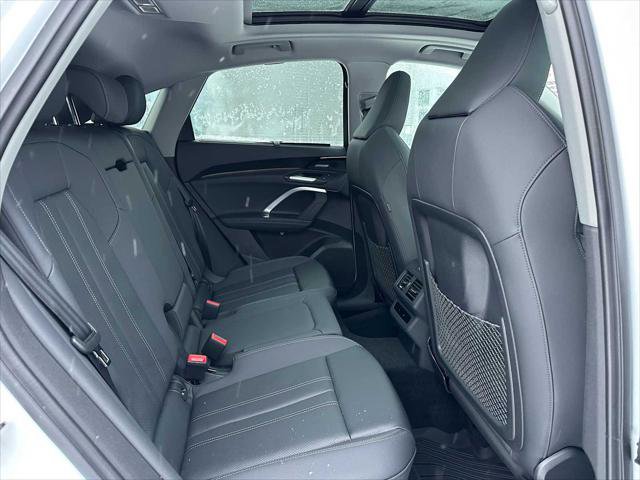 New 2025 Audi Q5 Premium Plus image 12
