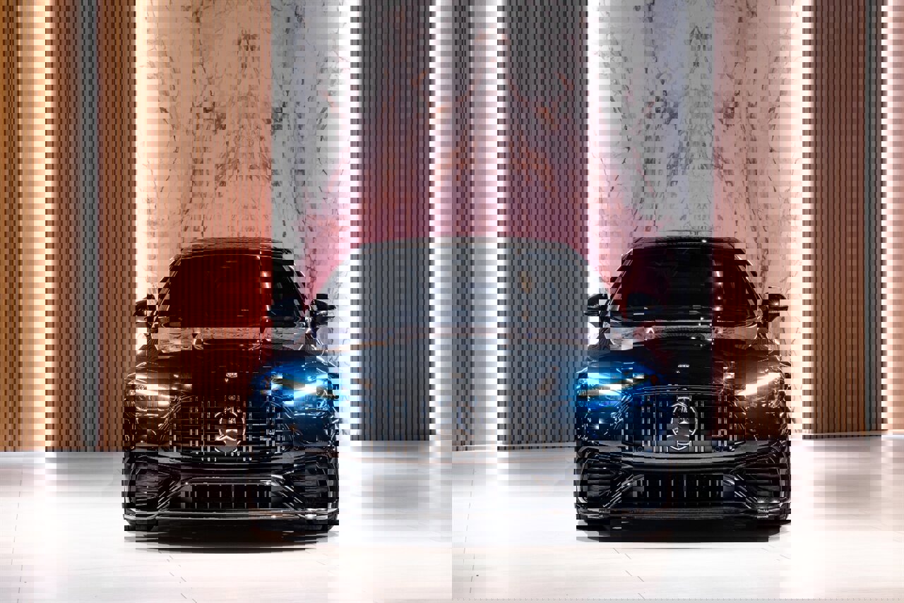 Used 2025 Mercedes-Benz CLE 53 AMG 4MATIC Coupe image 2