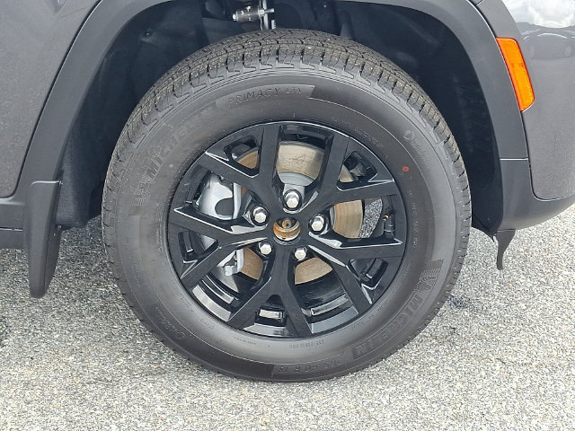 New 2026 Jeep Grand Cherokee Altitude AWD/4WD image 5