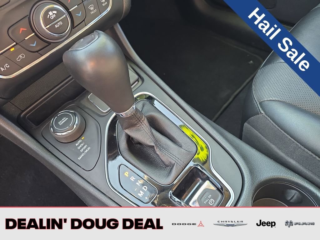 Used 2023 Jeep Cherokee Altitude Lux image 24