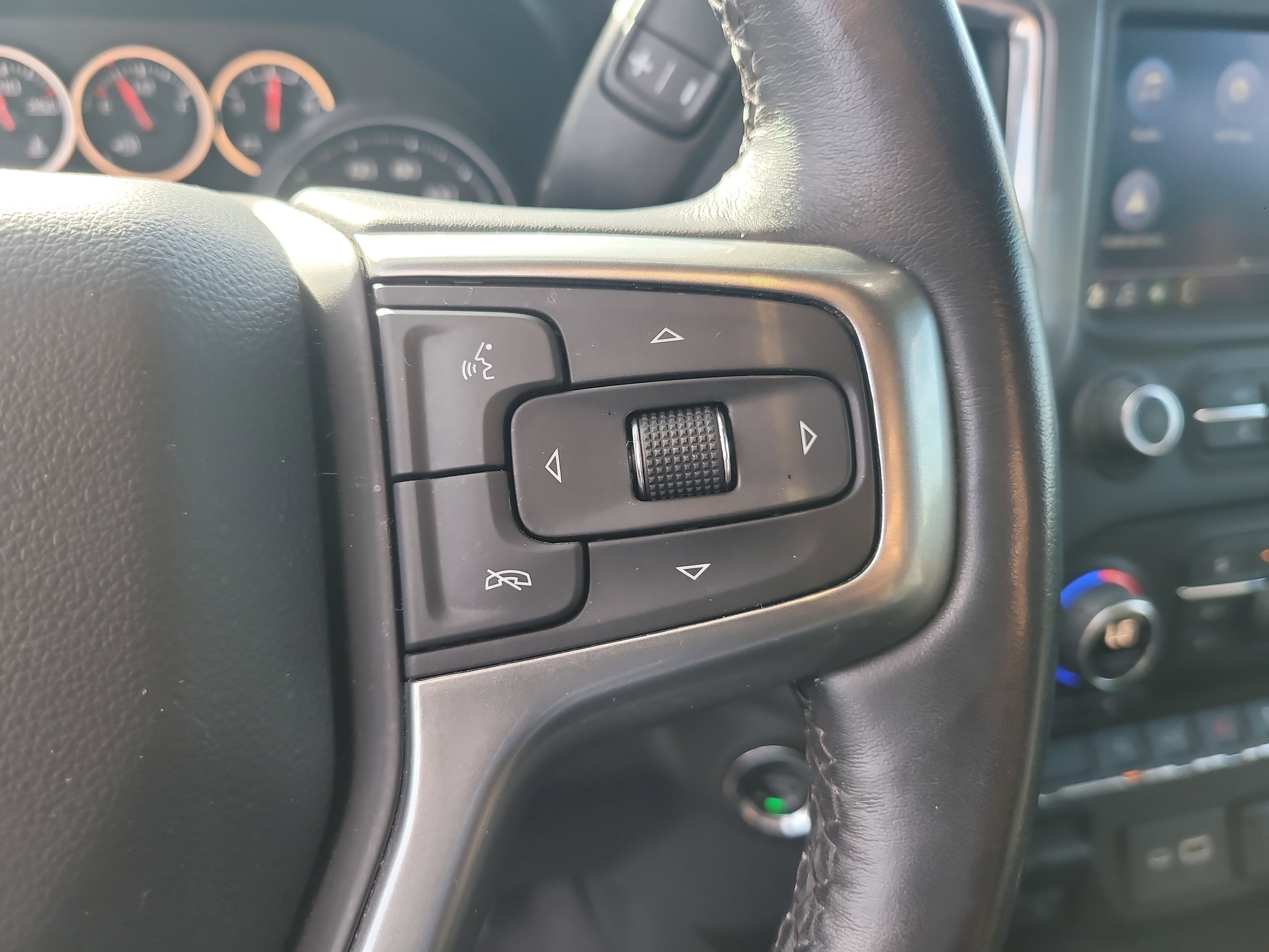 Used 2021 Chevrolet Silverado 1500 RST image 29