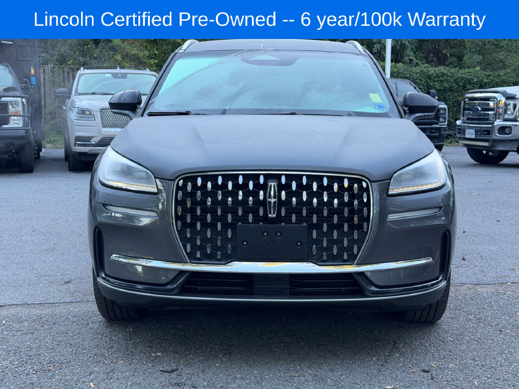 Used 2023 Lincoln Corsair Reserve AWD/4WD image 2