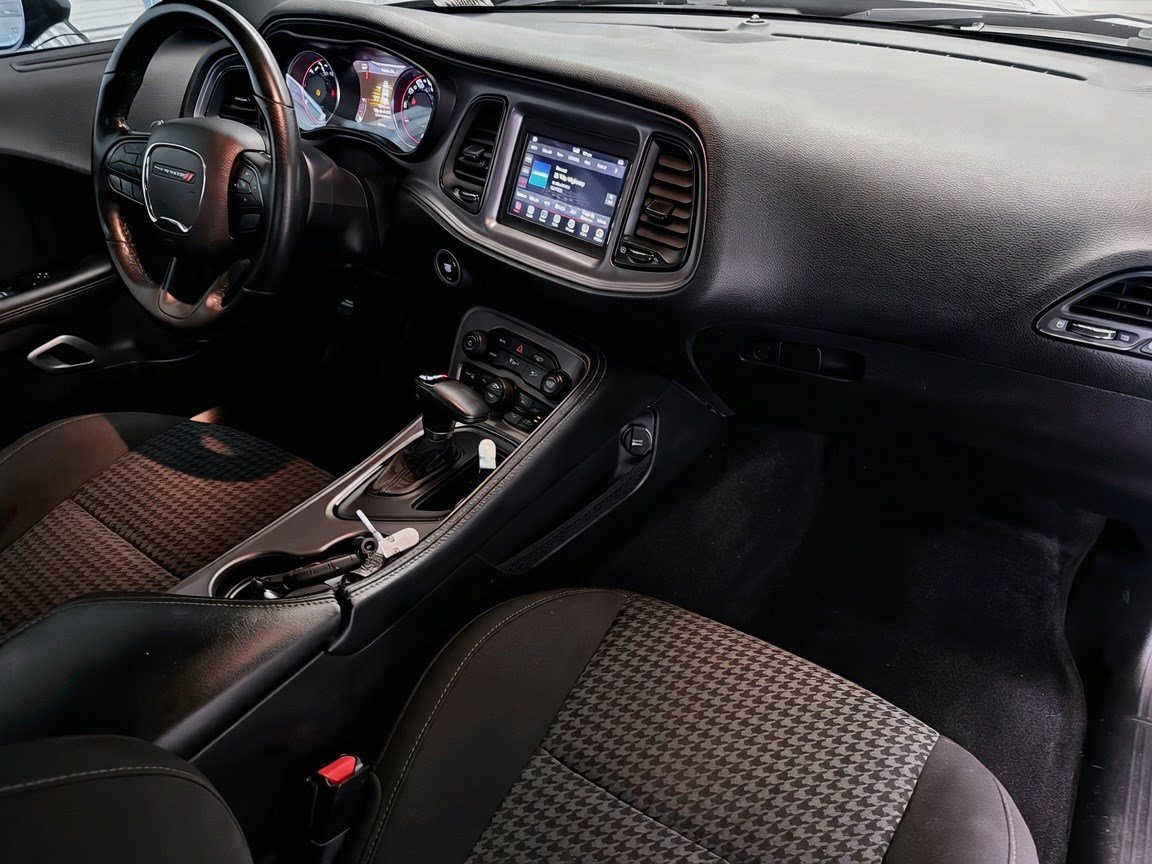 Used 2023 Dodge Challenger R/T RWD image 12