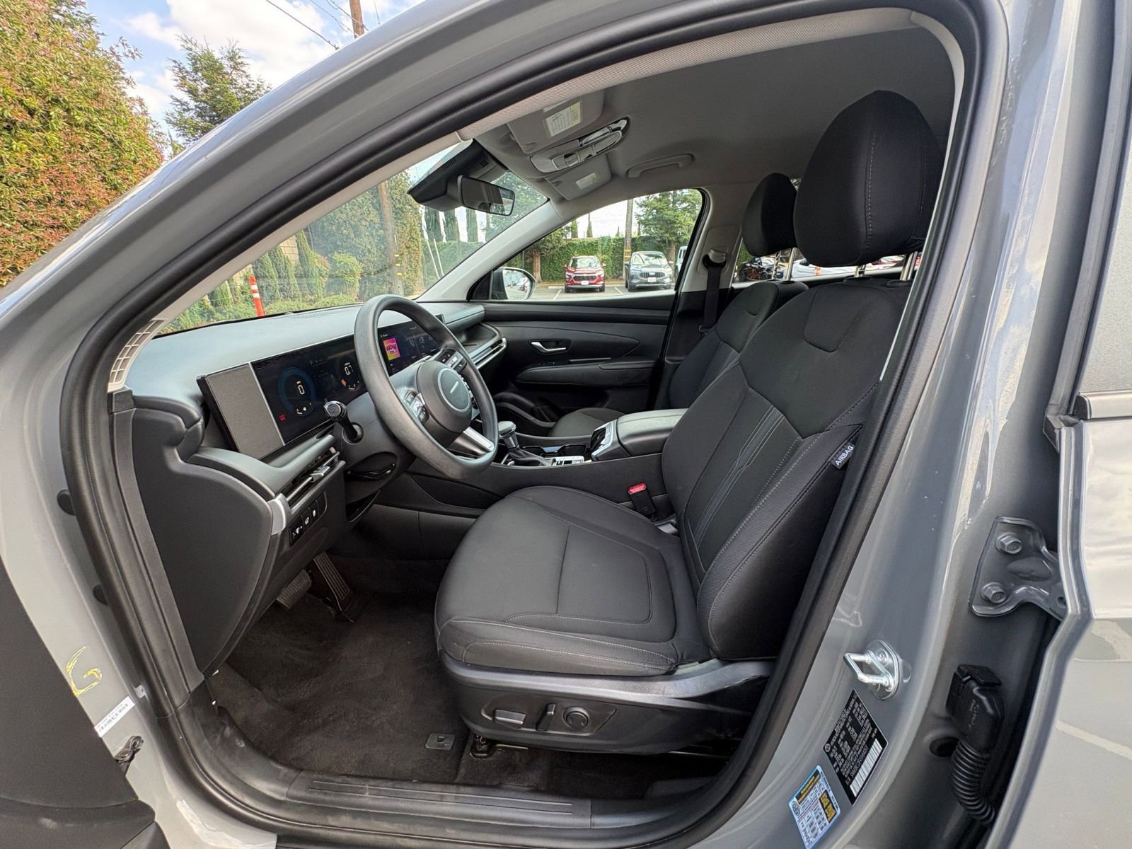 Used 2025 Hyundai Tucson SEL AWD/4WD image 30