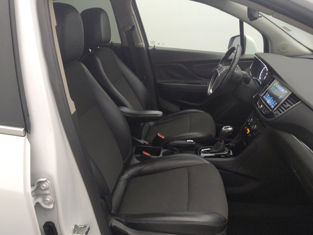 Used 2020 Buick Encore Preferred FWD image 21