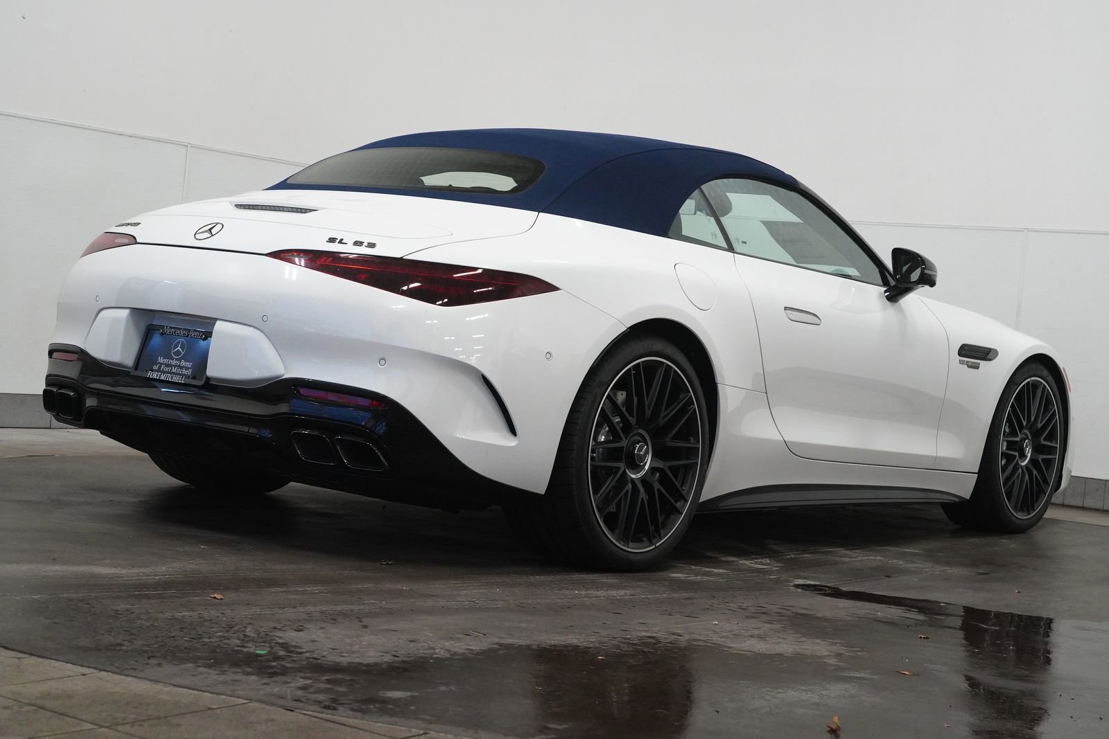 New 2026 Mercedes-Benz SL 63 AMG 4MATIC image 13