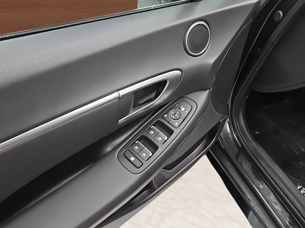Certified 2025 Hyundai Sonata SEL image 10