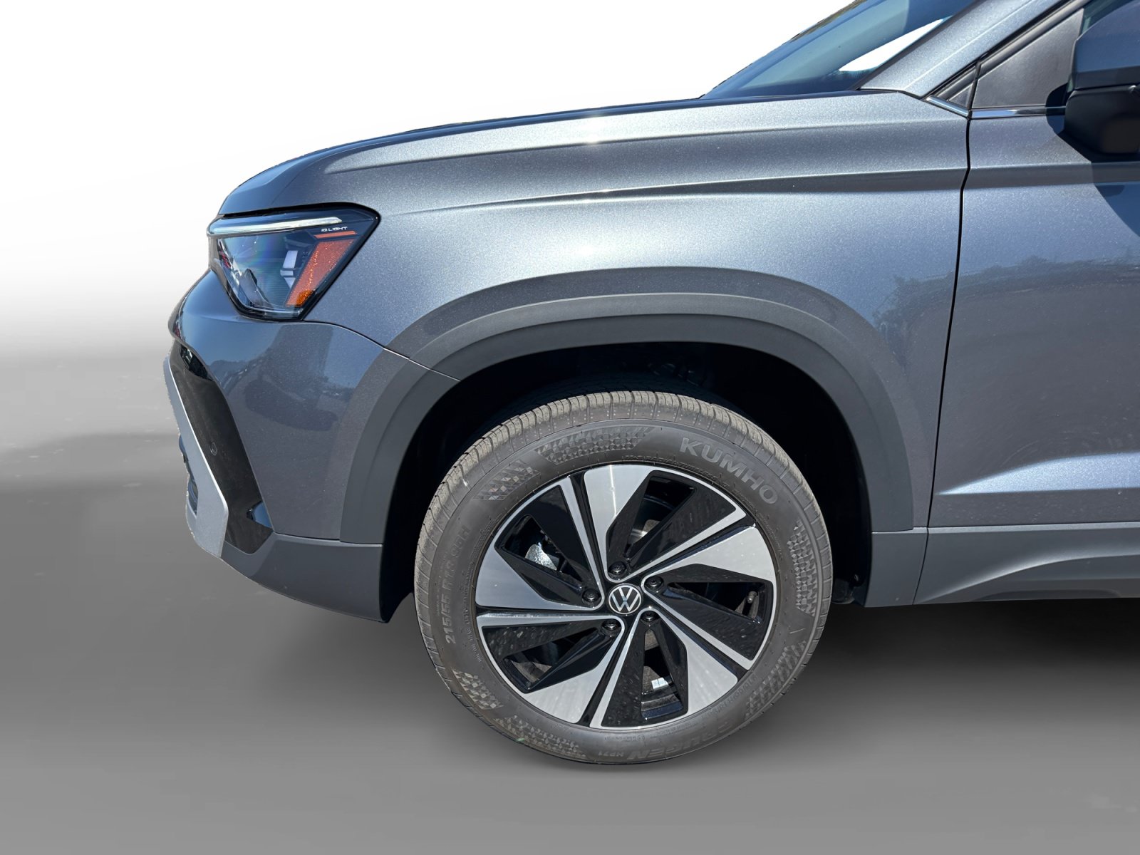 New 2026 Volkswagen Taos SE AWD/4WD image 9