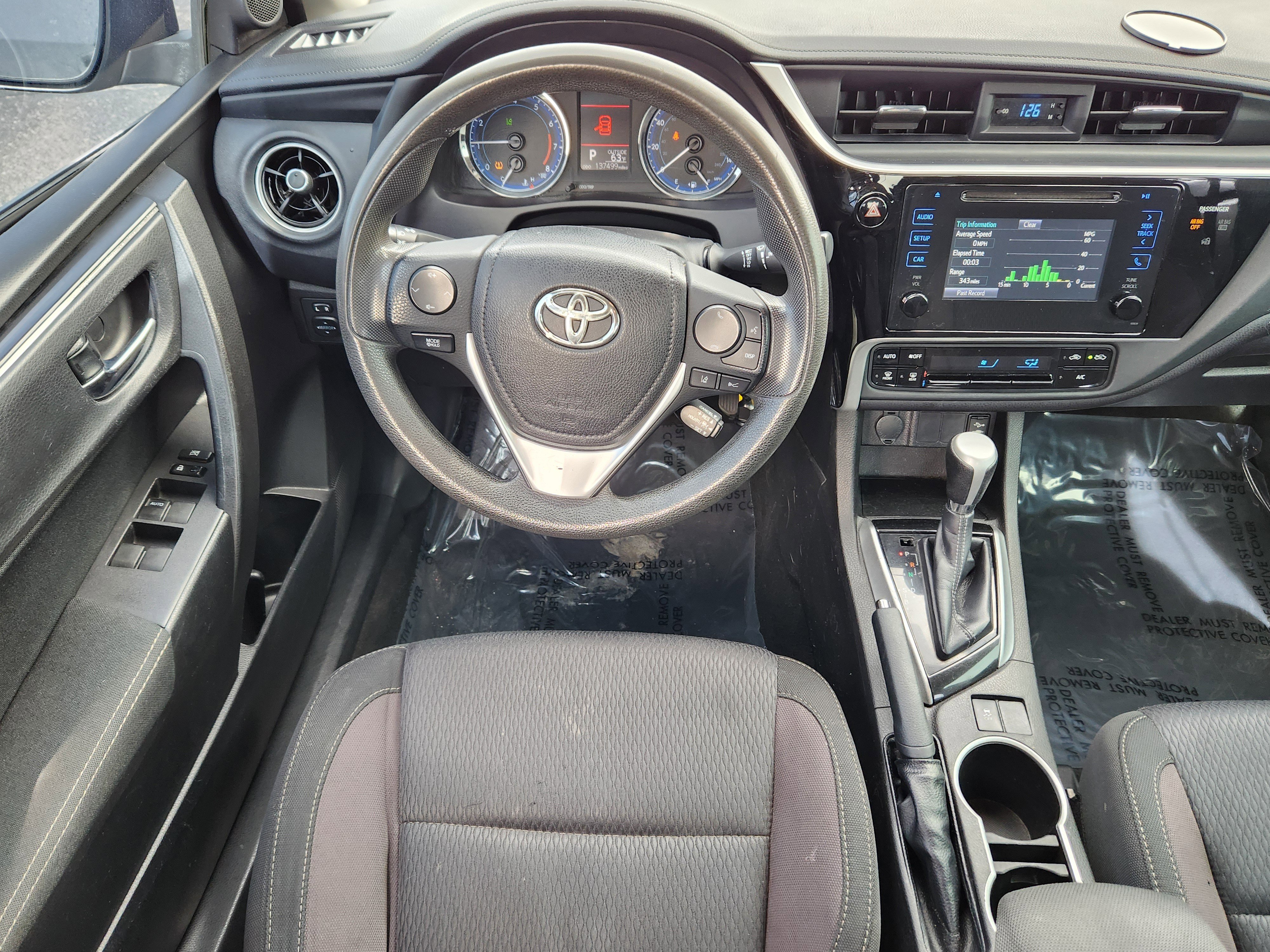 Used 2017 Toyota Corolla LE image 19