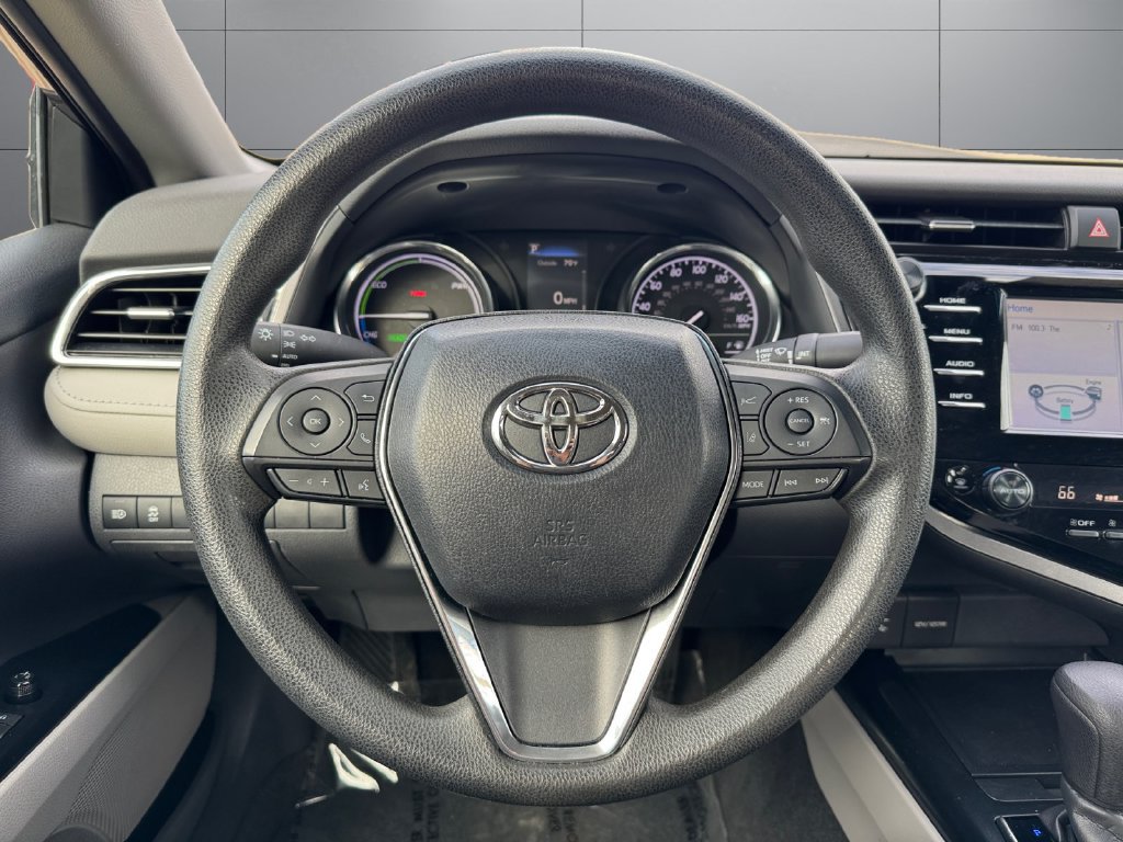 Used 2018 Toyota Camry LE FWD image 13