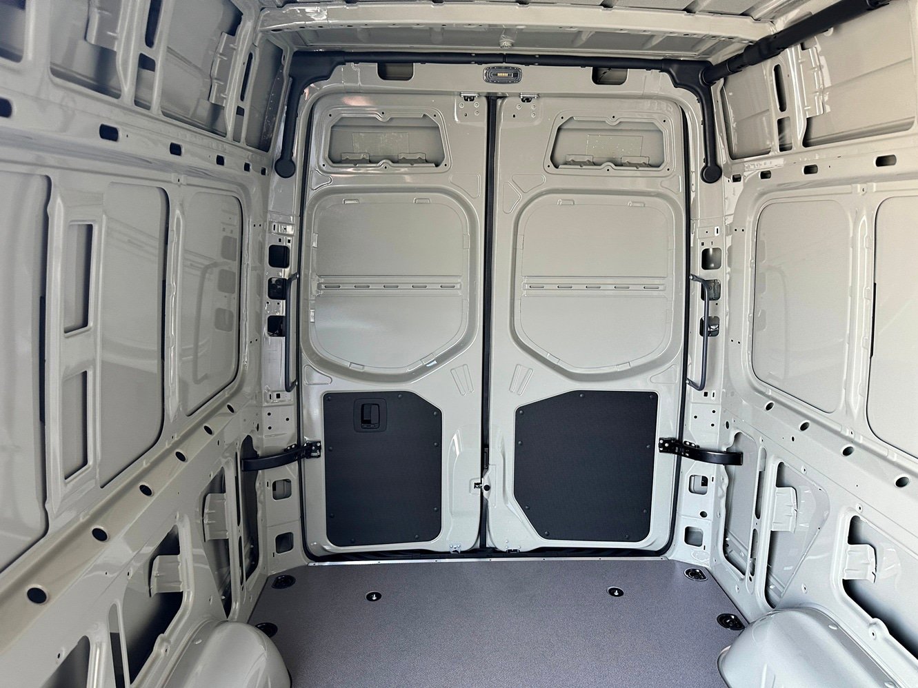 New 2026 Mercedes-Benz Sprinter 2500 image 21