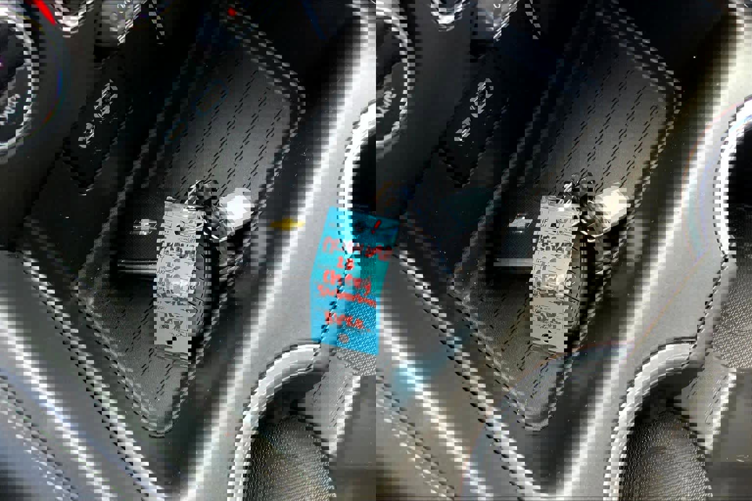 Used 2023 Chevrolet Suburban LS image 13