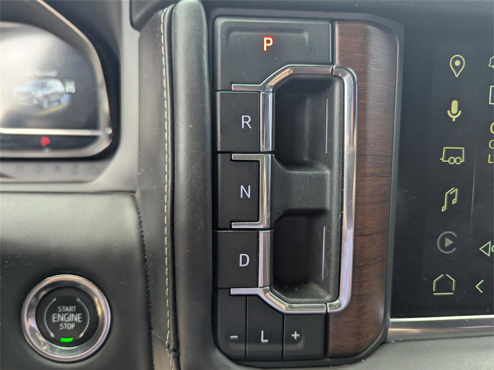 Used 2023 GMC Yukon XL Denali Ultimate w/ LPO, Floor Liner Package image 24