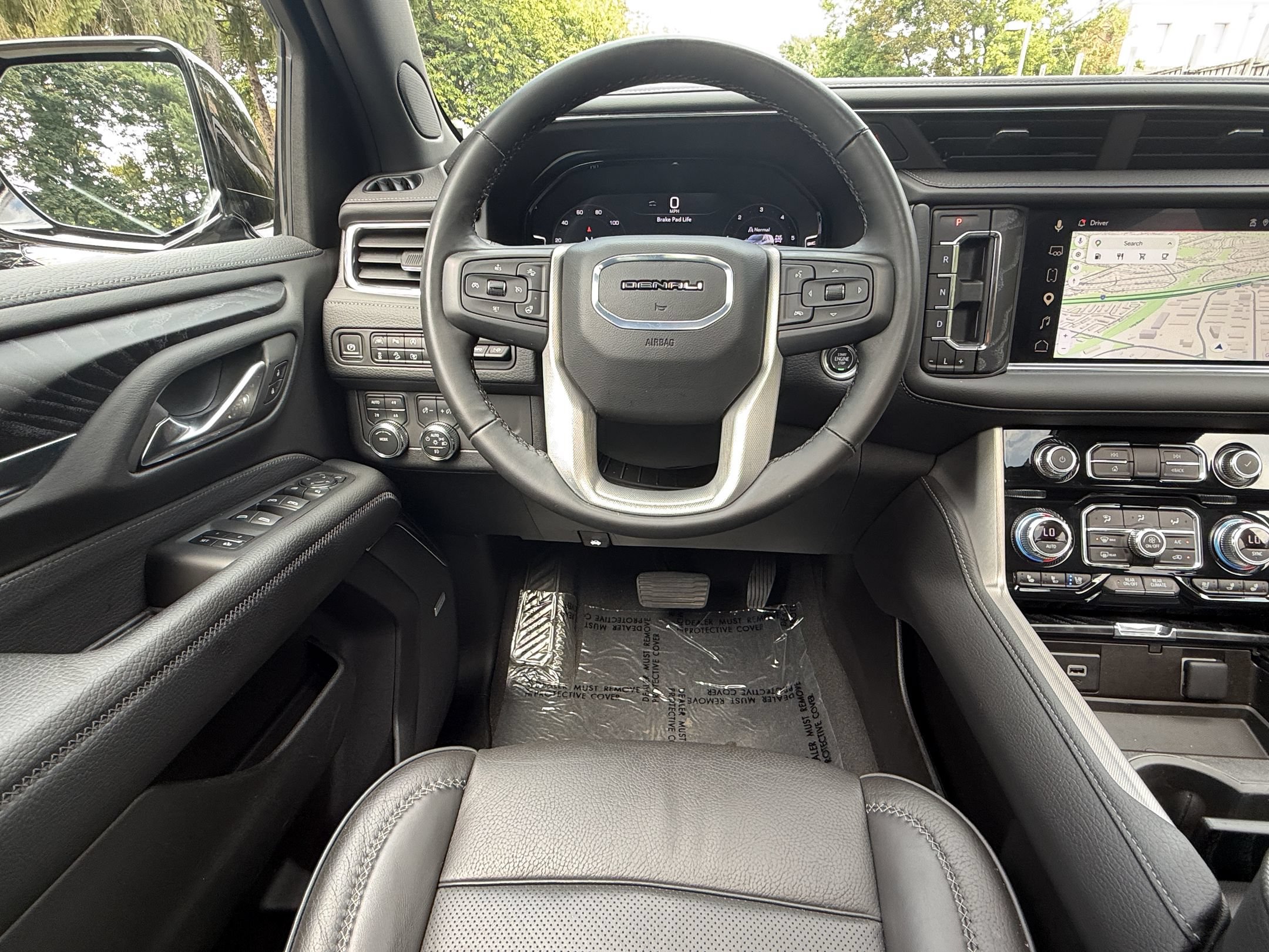 Used 2024 GMC Yukon Denali AWD/4WD image 29