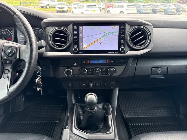Used 2021 Toyota Tacoma TRD Off-Road w/ TRD Premium Off Road Package AWD/4WD image 22