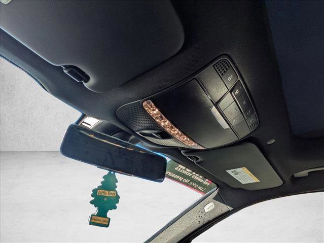 Used 2021 Mercedes-Benz GLC 300 image 20