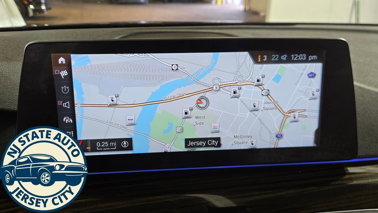 Used 2018 BMW 530e xDrive w/ Premium Package 2 image 16