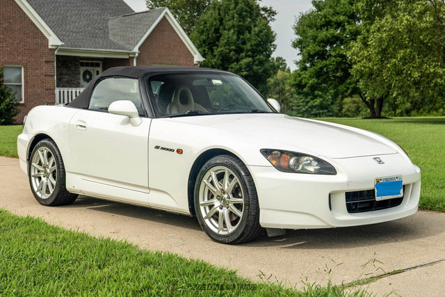 Used 2004 Honda S2000 image 20