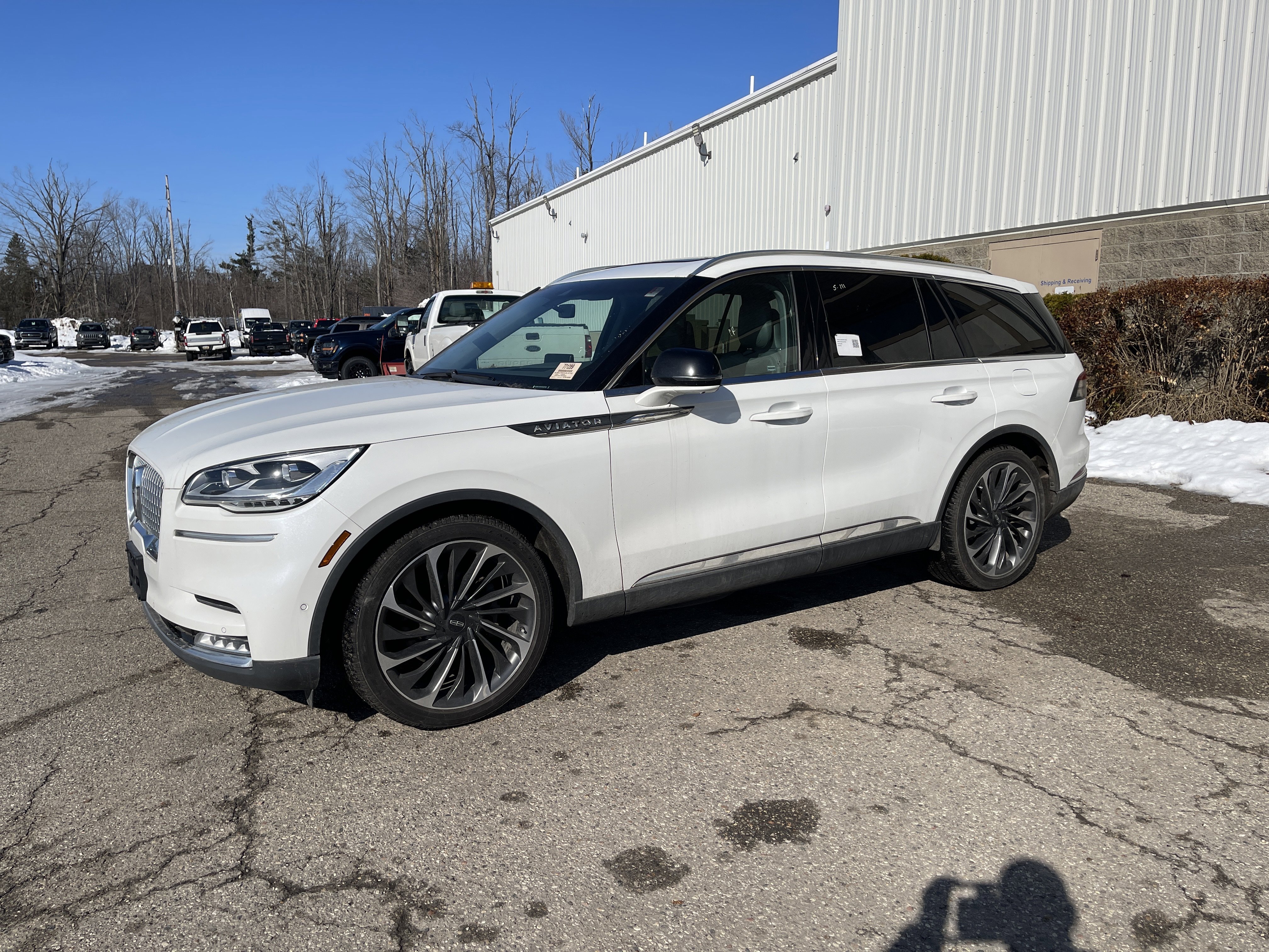Used 2020 Lincoln Aviator Reserve w/ Equipment Group 202A image 8