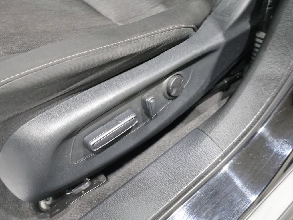 Used 2024 Honda Accord EX image 12