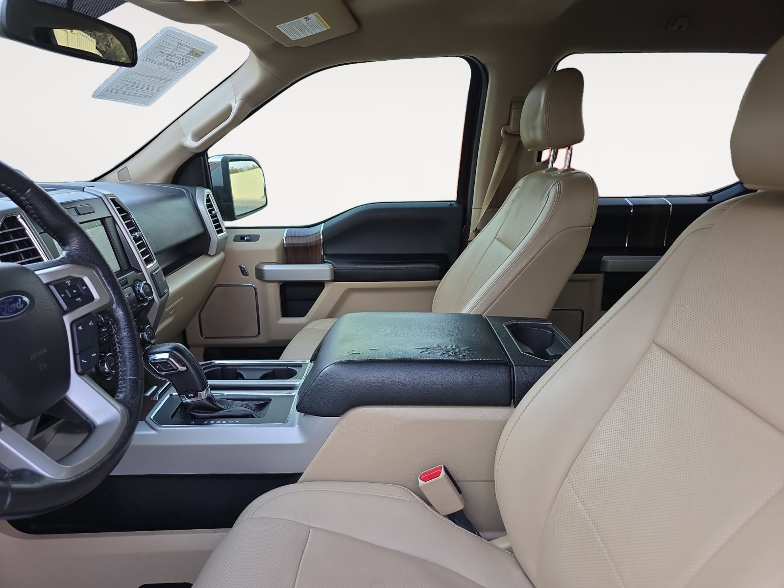 Used 2016 Ford F150 Lariat image 21