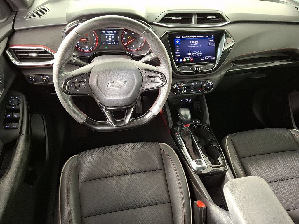Used 2021 Chevrolet TrailBlazer RS w/ Convenience Package FWD image 2