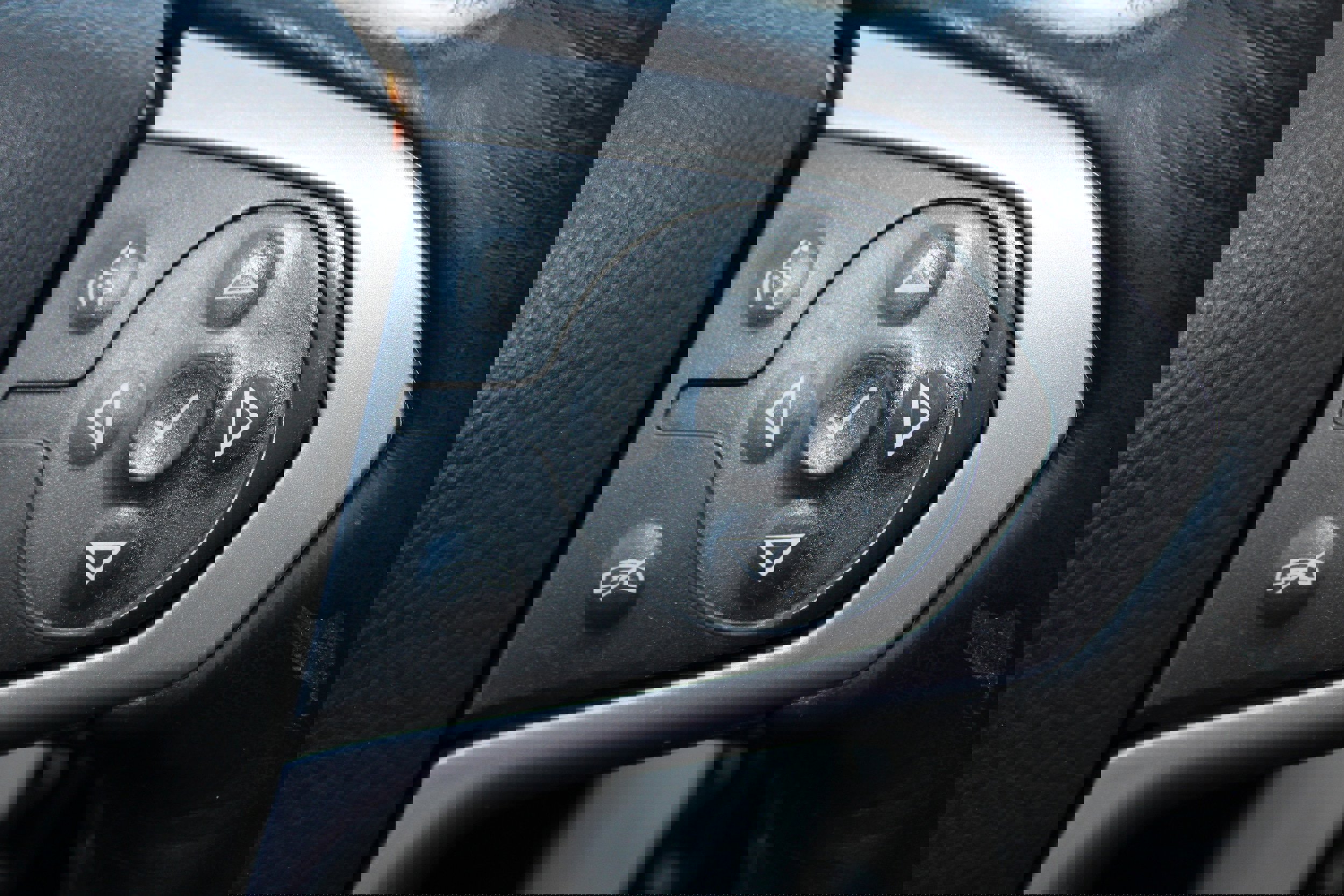 Used 2022 Chevrolet Colorado LT w/ Fleet Safety Package image 17