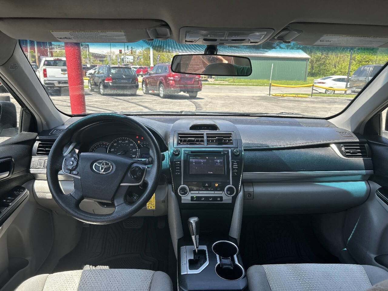 Used 2014 Toyota Camry LE w/ Moonroof Package FWD image 8