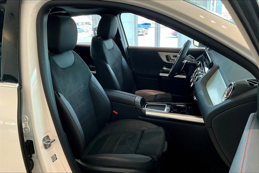 Certified 2025 Mercedes-Benz GLA 35 AMG 4MATIC image 7
