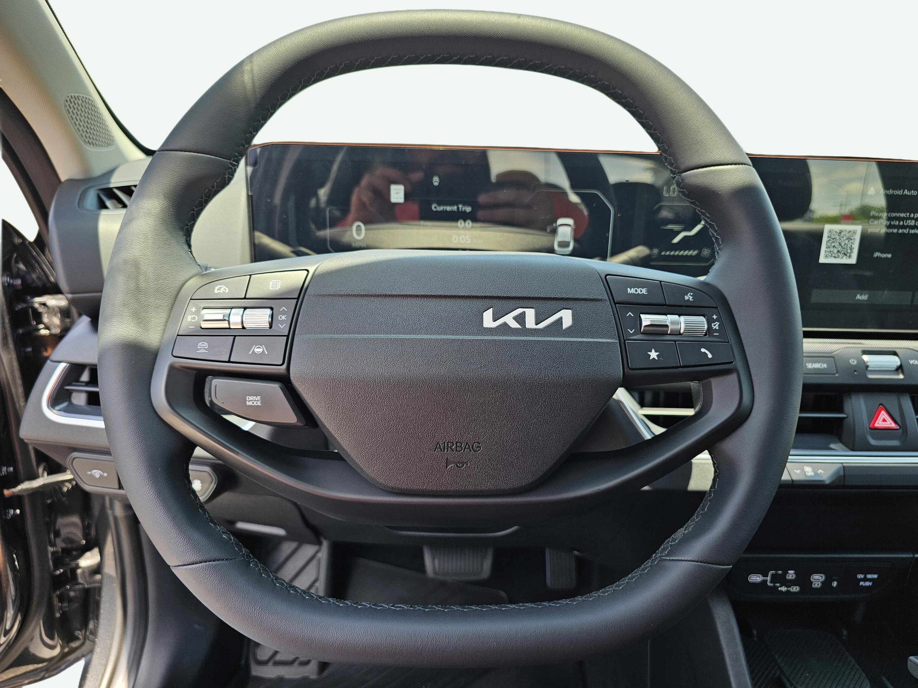 Used 2025 Kia K4 EX image 18